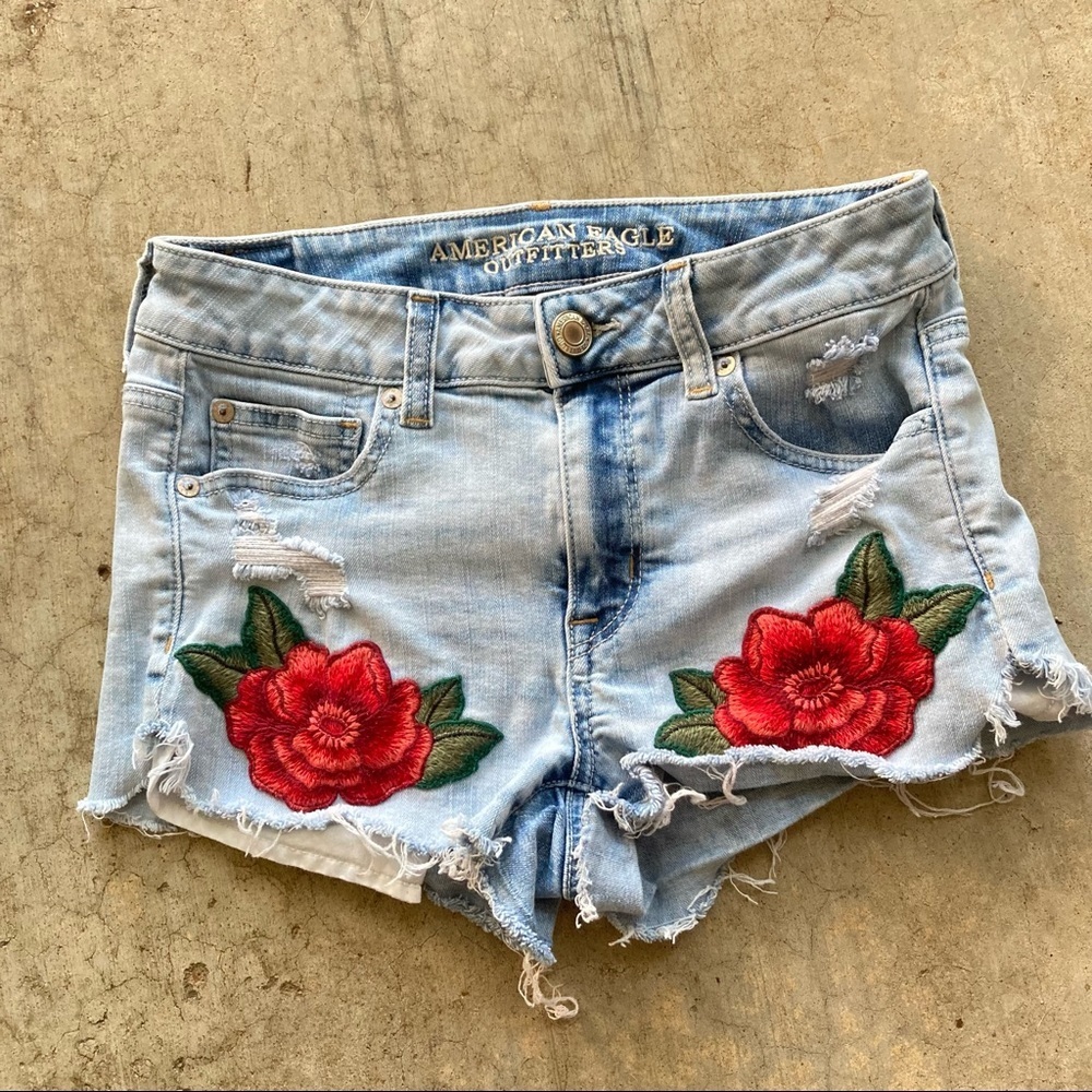 American Eagle Embroidered Roses Distressed Shorts